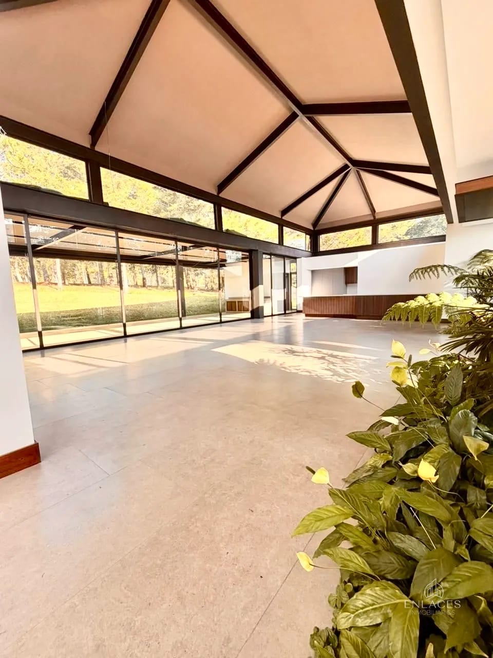 San José Pinula • Casa en Venta • Hacienda Nueva Country Club — Casa en Venta en Hacienda Nueva, San José Pinula, Guatemala, Ciudad — foto 5 de 8