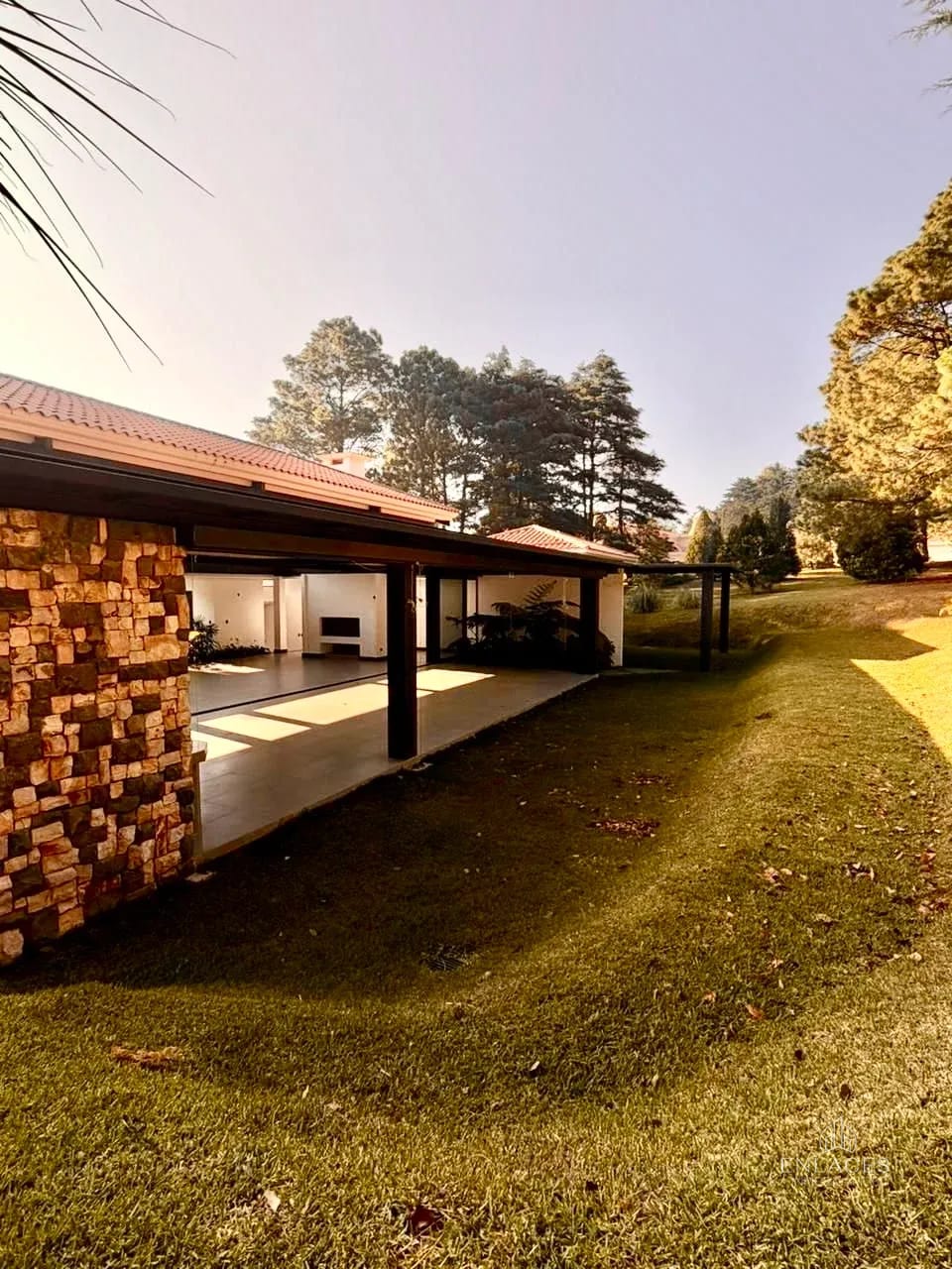 San José Pinula • Casa en Venta • Hacienda Nueva Country Club — Casa en Venta en Hacienda Nueva, San José Pinula, Guatemala, Ciudad — foto 7 de 8