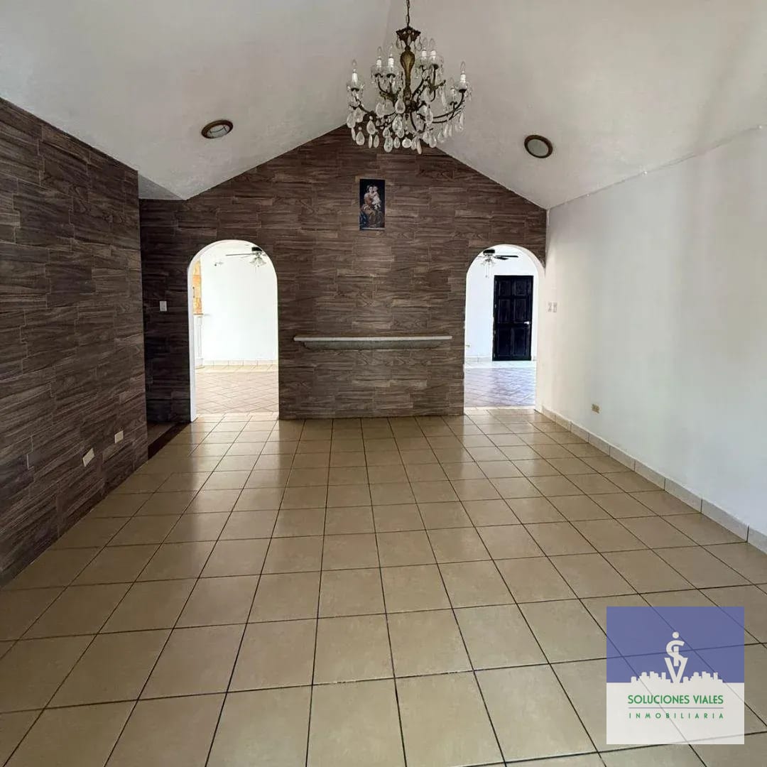 Jardines de San Isidro, Vendo Casa de 1 Nivel, Zona 16 — Casa en Venta en Jardines de San Isidro, Zona 16, Guatemala, Ciudad — foto 3 de 9