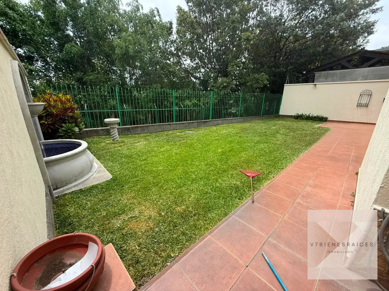 Preciosa Casa en Renta Encinos de Cayalá — Casa en Alquiler en Encinos de Cayala, Zona 16, Guatemala, Ciudad — foto 7 de 8