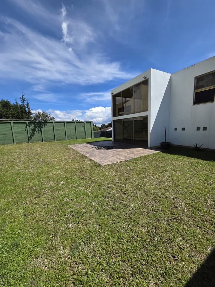 CASA DE LUJO VILA VERDE II CARRETERA A EL SALVADOR EN VENTA — Casa en Venta en Vila Verde II, Carretera a El Salvador, Guatemala, Ciudad — foto 1 de 10