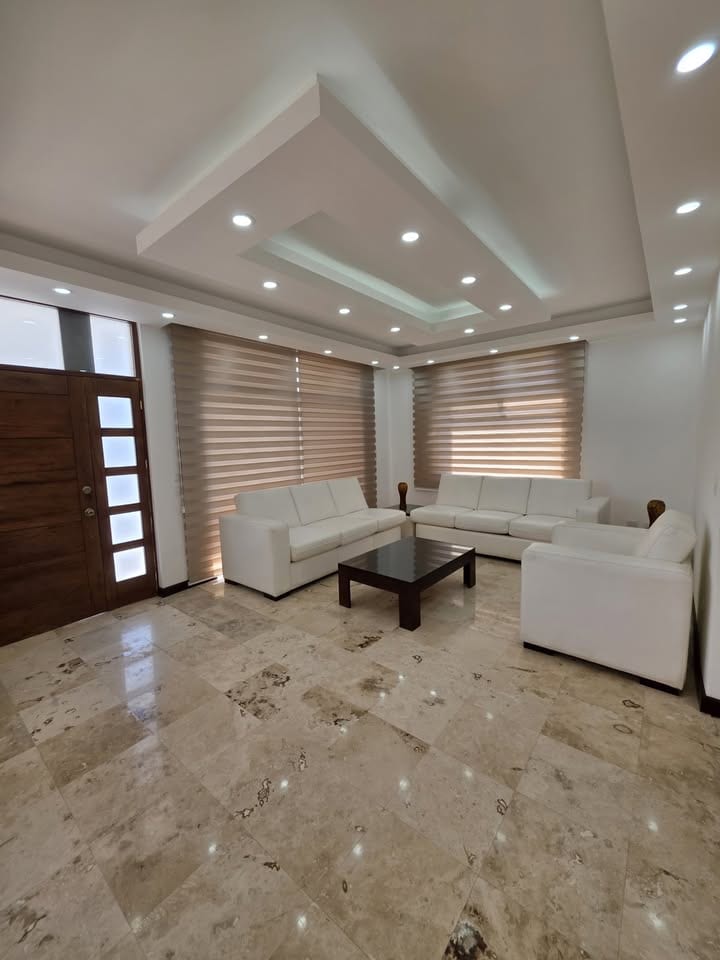 CASA DE LUJO VILA VERDE II CARRETERA A EL SALVADOR EN VENTA — Casa en Venta en Vila Verde II, Carretera a El Salvador, Guatemala, Ciudad — foto 3 de 10