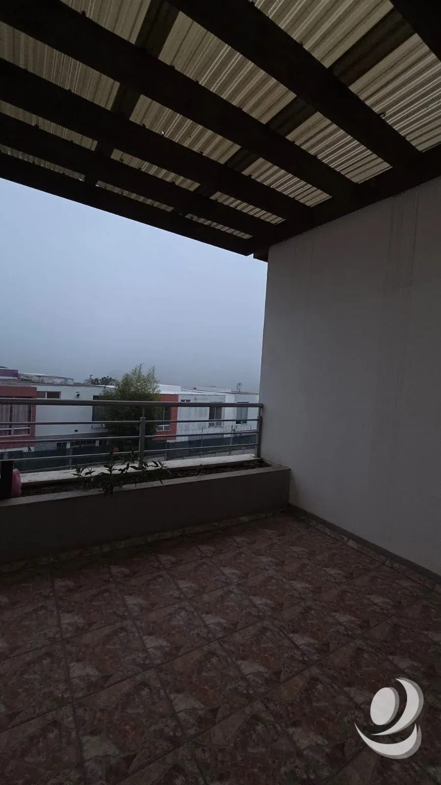 Rento Casa en Carretera a el Salvador, Frente al Colegio Sek Fraijanes Lo de Diegues. KM 20.5 CAES. — Casa en Alquiler en Álika Club Residencial, Carretera a El Salvador, Guatemala, Ciudad — foto 2 de 17