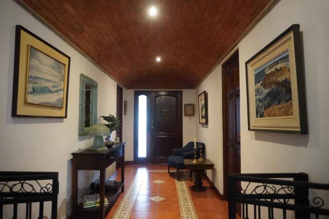 CASA EN VENTA Hacienda San Ángel, San José Pinula — Casa en Venta en San José Pinula, Guatemala, Ciudad — foto 5 de 14