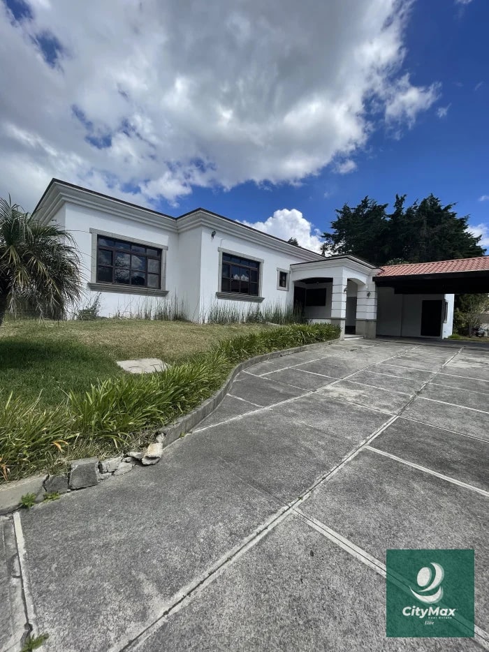 CASA EN VENTA Y/O RENTA - CARRETERA A EL SALVADOR - 1