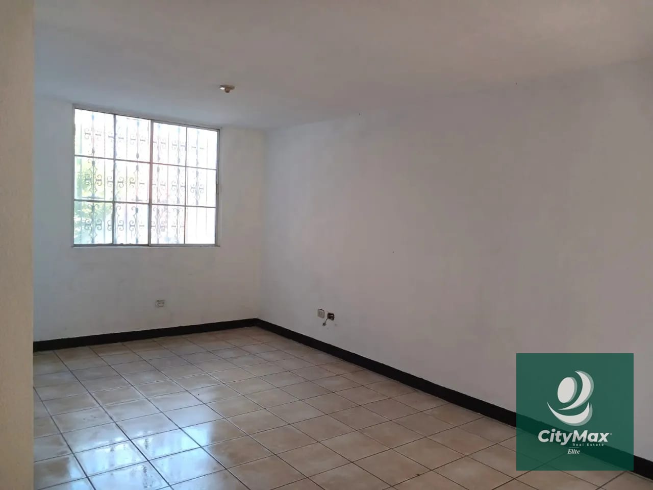 Casa en venta en Colinas del Paraiso , San Miguel Petapa — Casa en Venta en San Miguel Petapa, Guatemala, Ciudad — foto 4 de 8
