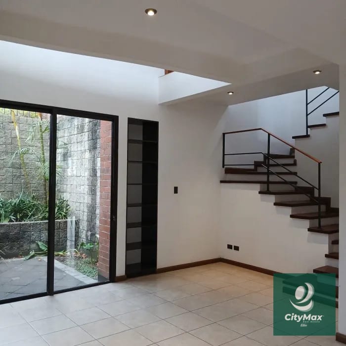 Exclusiva Casa en Venta - Fraijanes — Casa en Venta en Fraijanes, Carretera a El Salvador, Guatemala, Ciudad — foto 11 de 14