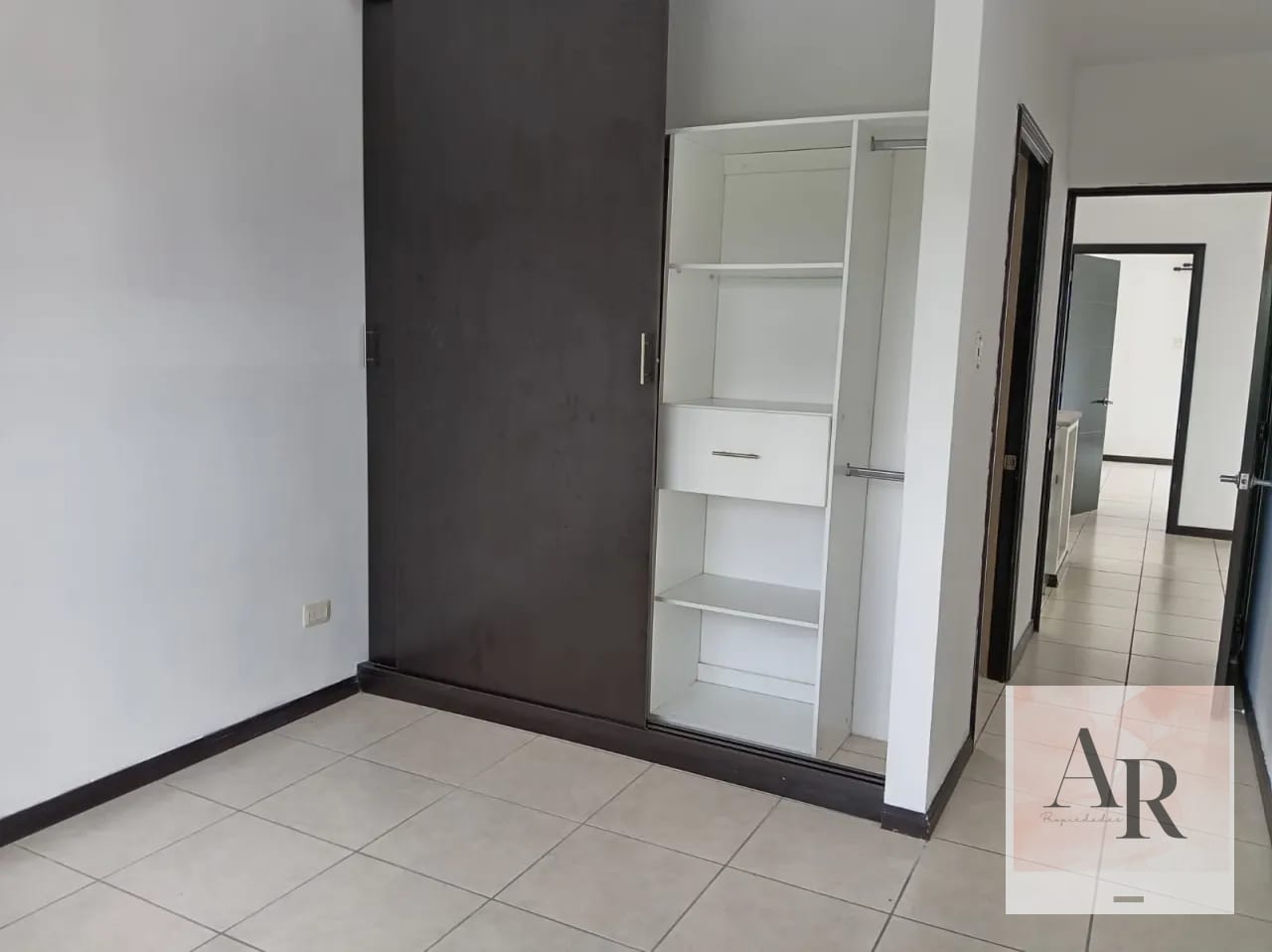 Casa en venta/renta zona 16 — Casa en Venta en Vistas de San Isidro, Zona 16, Guatemala, Ciudad — foto 7 de 7