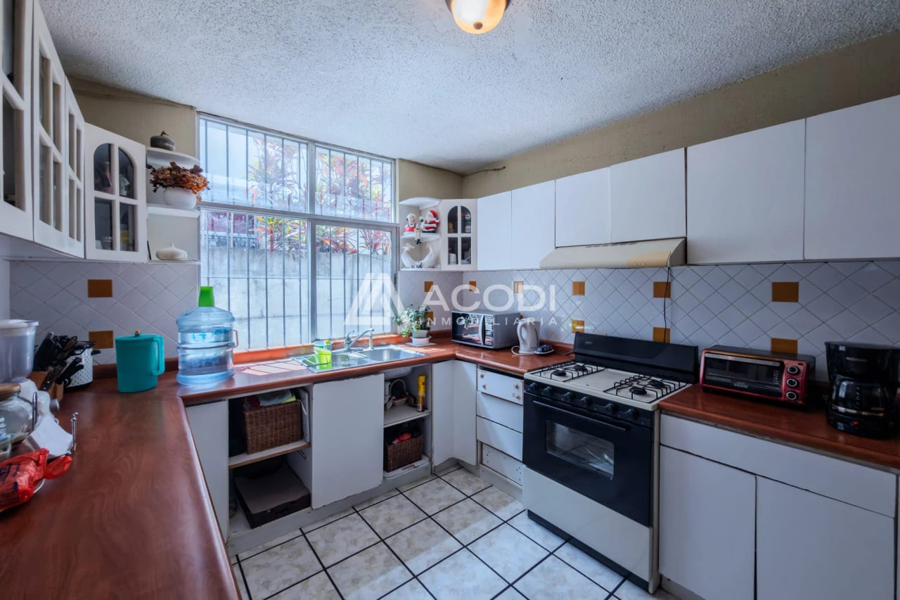 Casa en Zona 16 — Casa en Venta en Zona 16, Guatemala, Ciudad — foto 4 de 10