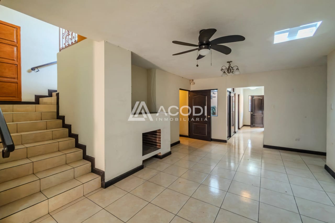 Casa en San Cristóbal, Zona 8 de Mixco — Casa en Venta en Zona 8 Mixco, Guatemala, Ciudad — foto 2 de 12