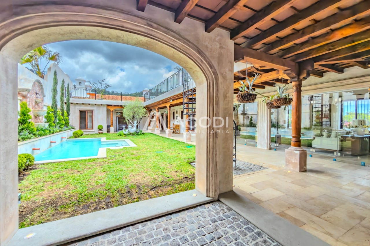 Casa de un nivel amueblada en Antigua Guatemala — Casa en Venta en Antigua, Sacatepéquez — foto 10 de 10