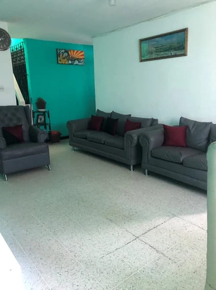 Casa para comercio o vivienda en Villa Nueva — Casa en Venta en Villa Nueva, Guatemala, Ciudad — foto 2 de 9