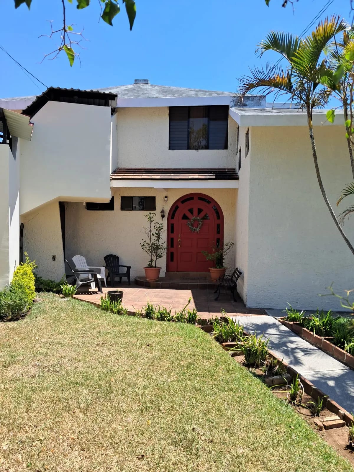 Casa amueblada en San Cristóbal, zona 8 de Mixco — Casa en Venta en Zona 8 Mixco, Guatemala, Ciudad — foto 1 de 10