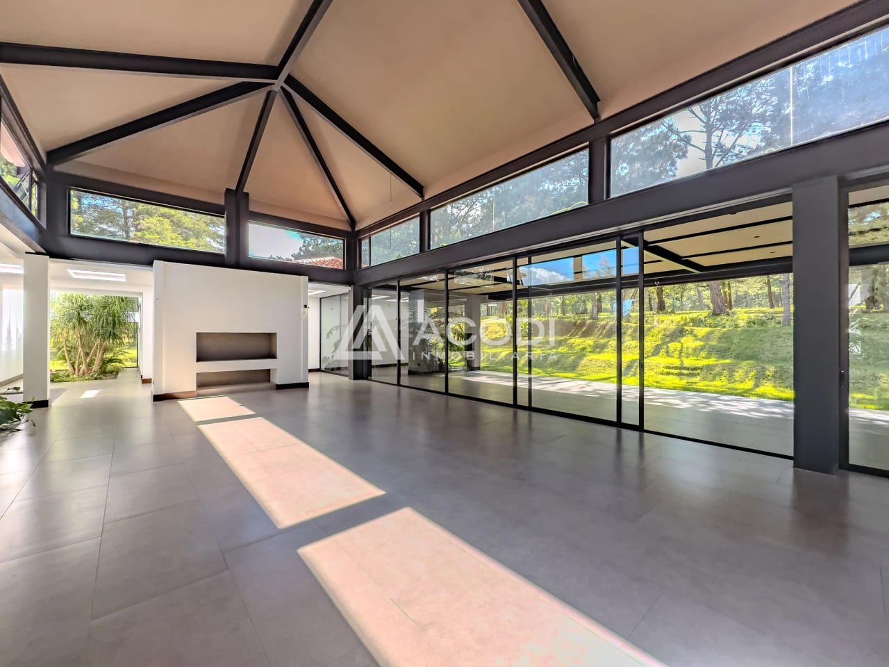 Casa en Hacienda Nueva, San José Pinula — Casa en Venta en San José Pinula, Guatemala, Ciudad — foto 1 de 13