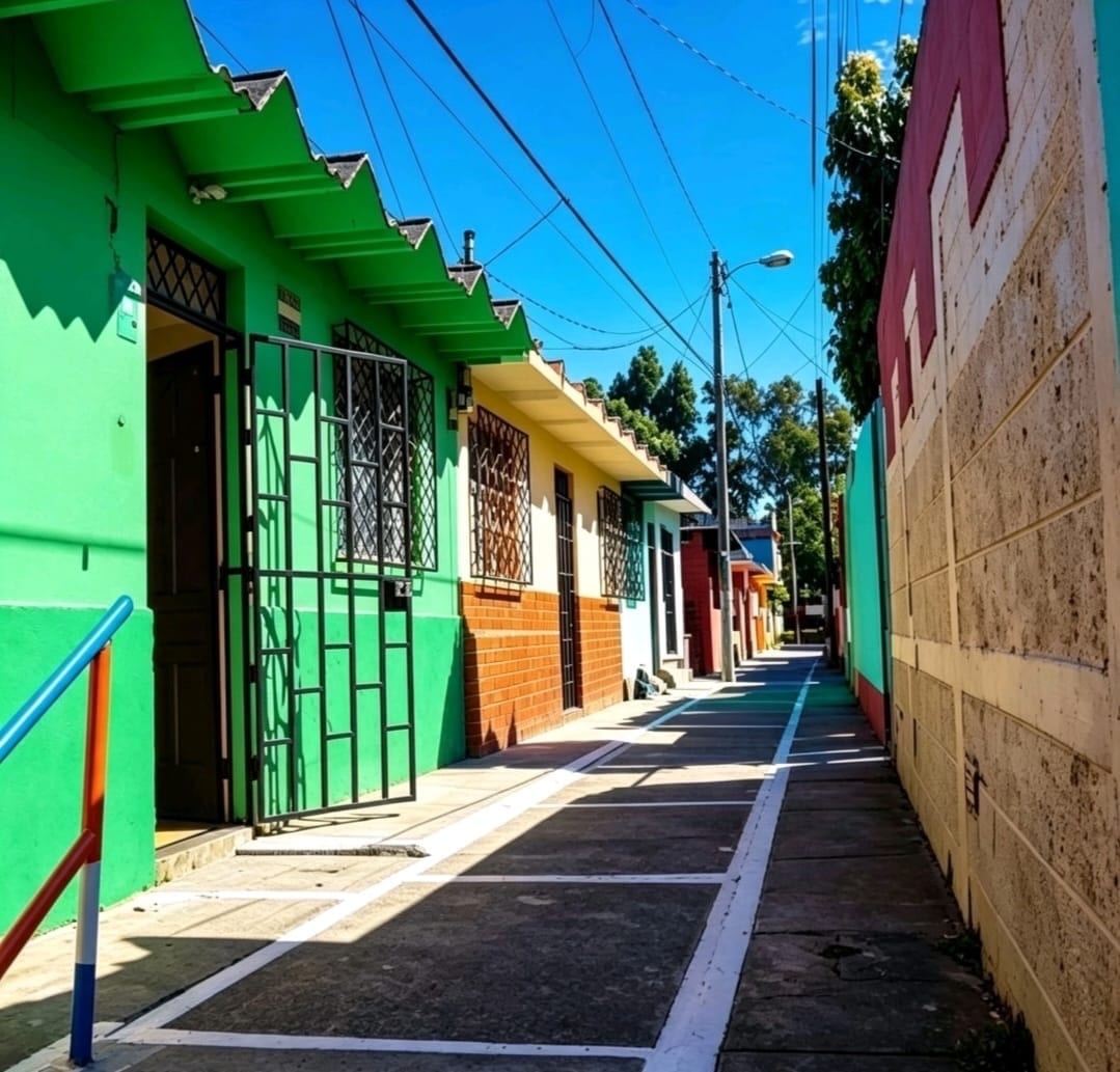 VENDO CASA EN COLONIA PRIMERO DE JULIO ZONA 5 DE MIXCO — Casa en Venta en Zona 5 Mixco, Guatemala, Ciudad — foto 1 de 12