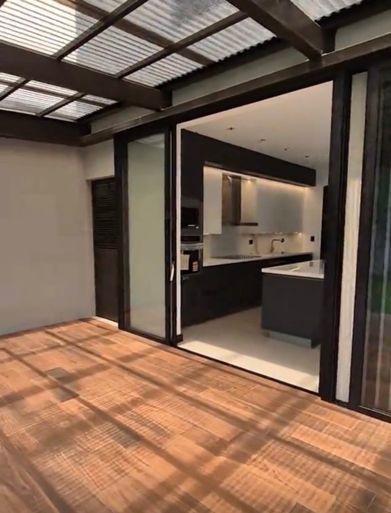 OPORTUNIDAD DE VIVIENDA O INVERSIÓN CASA EN VENTA CONDOMINIO SANTA LUCÍA SECTOR A10 CIUDAD SAN CRISTOBAL SUPER PRECIO — Casa en Venta en Zona 8 Mixco, Guatemala, Ciudad — foto 4 de 17