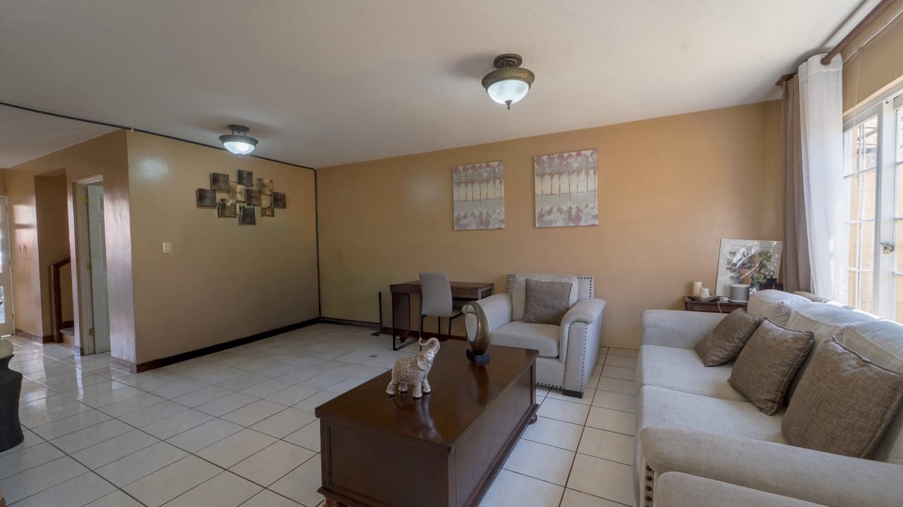 OPORTUNIDAD DE VIVIENDA O INVERSIÓN CASA EN VENTA CONDOMINIO SANTA LUCÍA SECTOR A10 CIUDAD SAN CRISTOBAL SUPER PRECIO — Casa en Venta en Zona 8 Mixco, Guatemala, Ciudad — foto 8 de 17