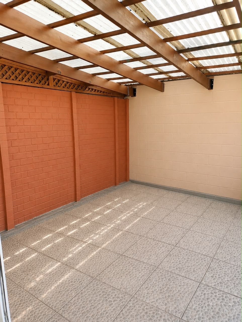 Alquilo Vendo Casa en Prados de San Ceistobal Estilo Roma con Loft — Casa en Alquiler en Prados de San Cristóbal, Zona 8 Mixco, Guatemala, Ciudad — foto 6 de 9