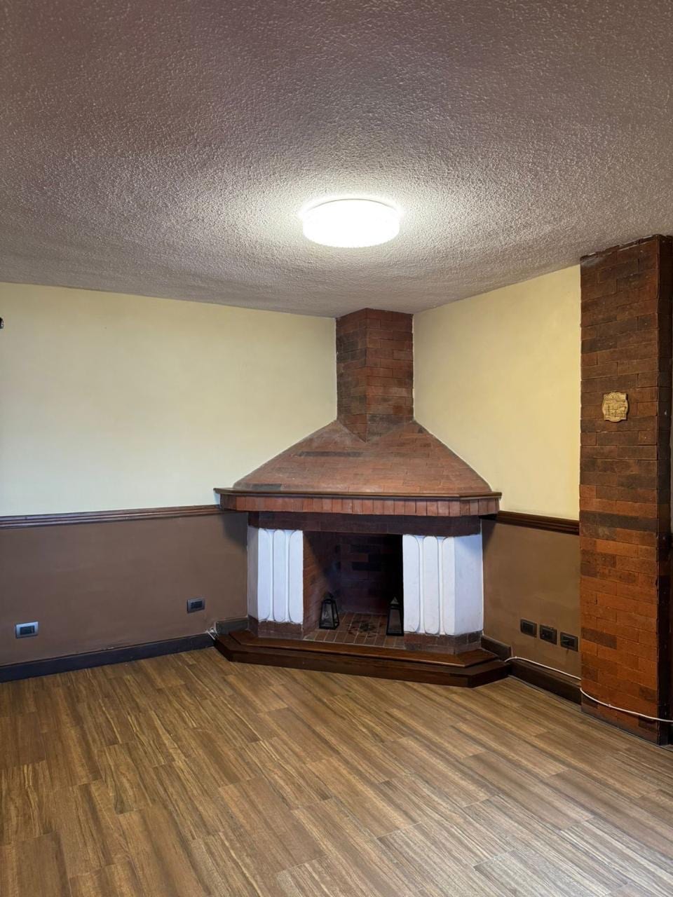 Hermosa Residencia en Venta Lomas del Bosque, el Naranjo — Casa en Venta en Condado Naranjo, Zona 4 Mixco, Guatemala, Ciudad — foto 3 de 13