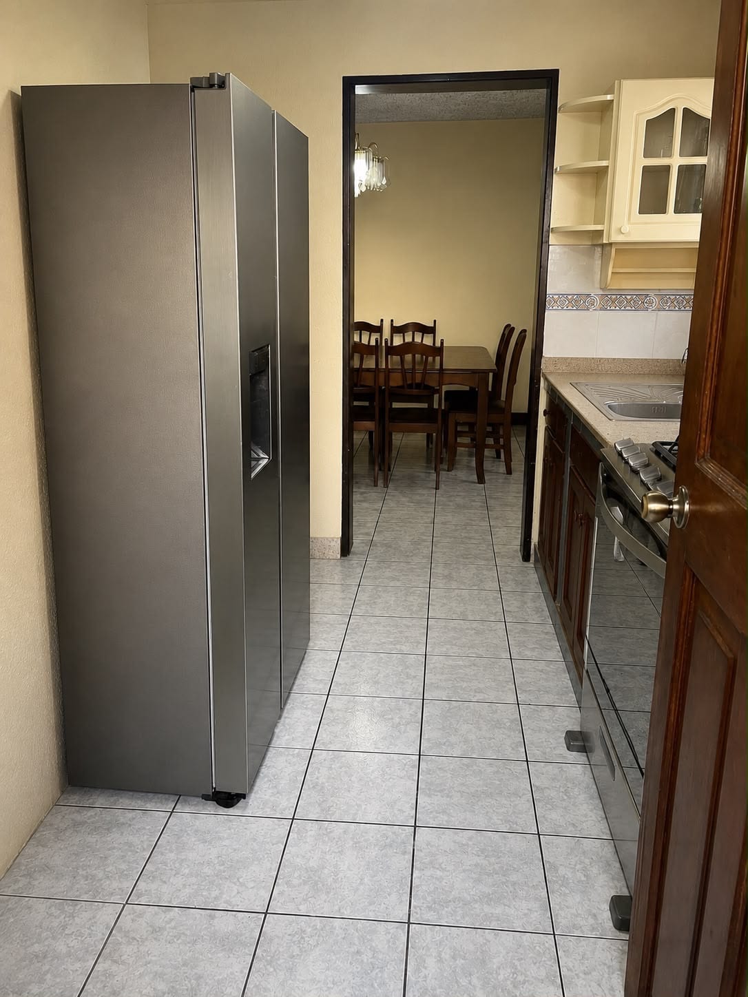 Vendo Casa en Pinares de San Cristobal Zona 8 de Mixco — Casa en Venta en Pinares de San Cristobal, Zona 8 Mixco, Guatemala, Ciudad — foto 6 de 14