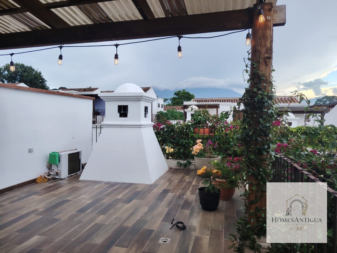 ¡Hermosa Casa en Venta Barrios las Campanas — Casa en Venta en San Pedro Las Huertas, Antigua, Sacatepéquez — foto 2 de 13