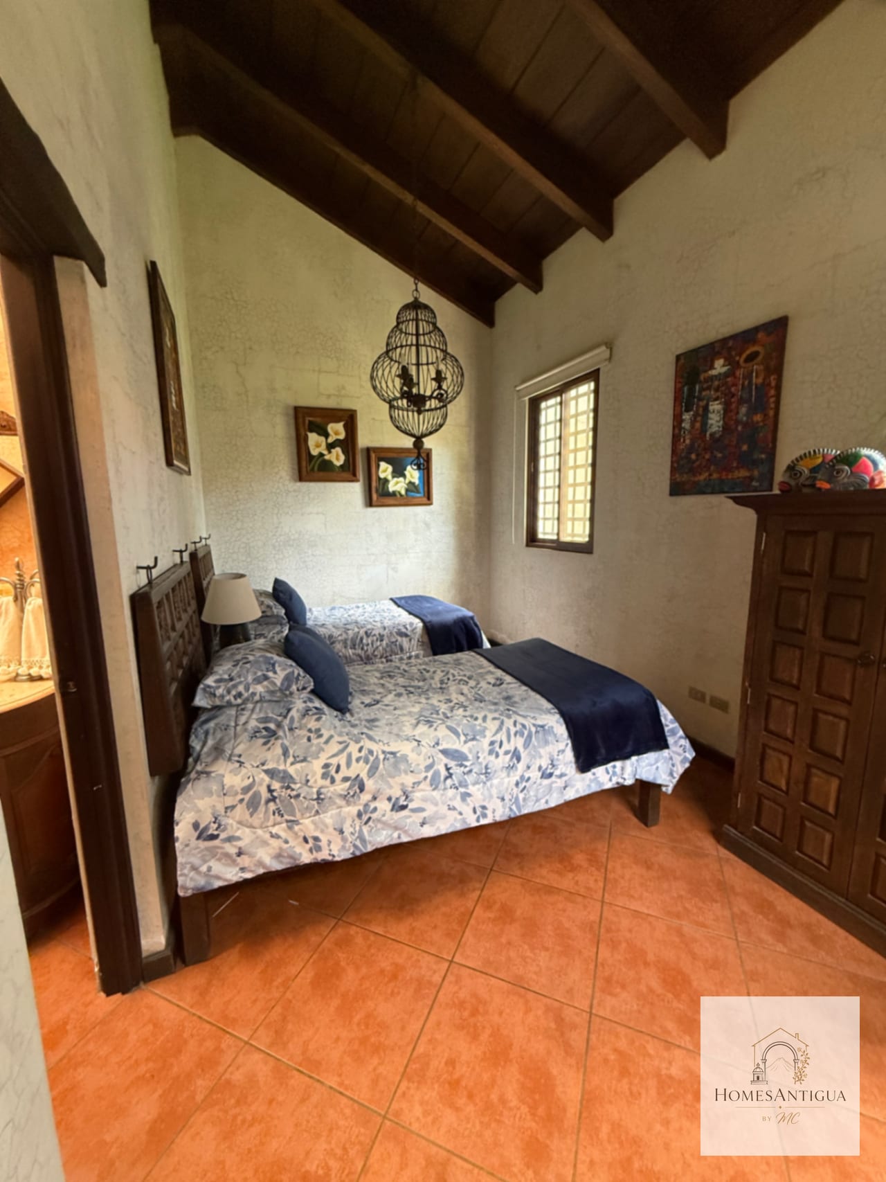 🏡 Casa en Renta – Condominio Jacarandas — Casa en Alquiler en Las Gravileas, Antigua, Sacatepéquez — foto 4 de 17