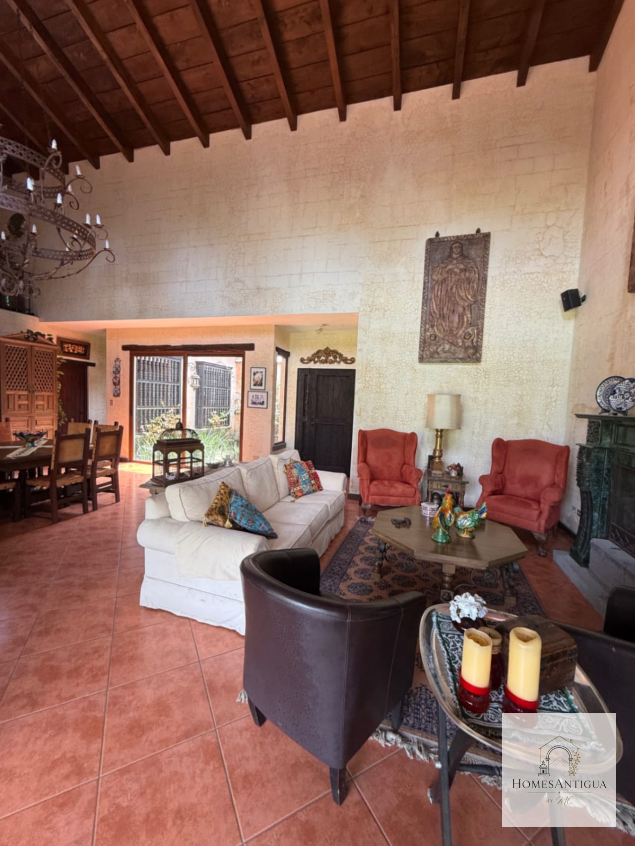 🏡 Casa en Renta – Condominio Jacarandas — Casa en Alquiler en Las Gravileas, Antigua, Sacatepéquez — foto 8 de 17