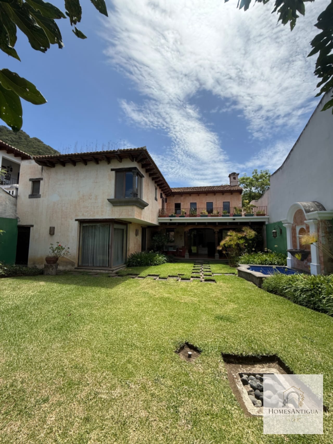 🏡 Casa en Renta – Condominio Jacarandas — Casa en Alquiler en Las Gravileas, Antigua, Sacatepéquez — foto 9 de 17