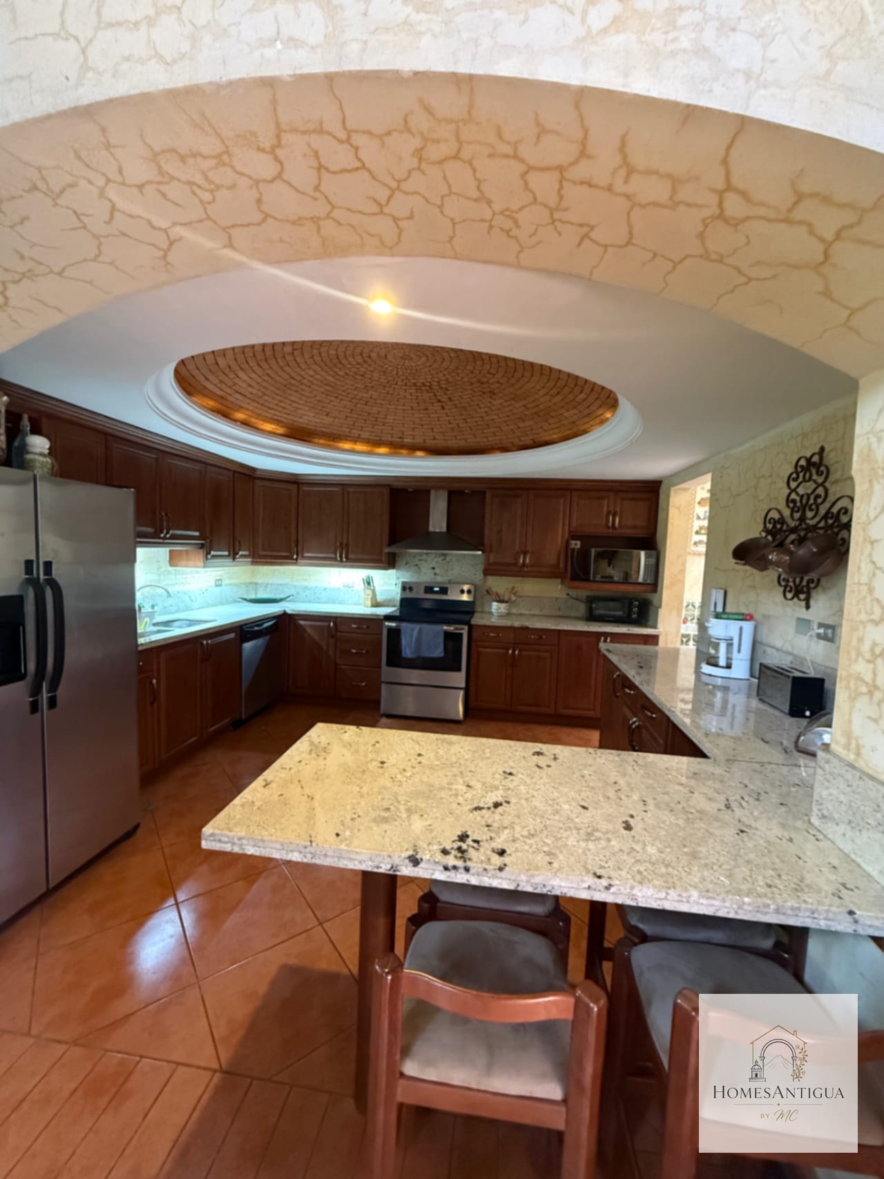 🏡 Casa en Renta – Condominio Jacarandas — Casa en Alquiler en Las Gravileas, Antigua, Sacatepéquez — foto 13 de 17