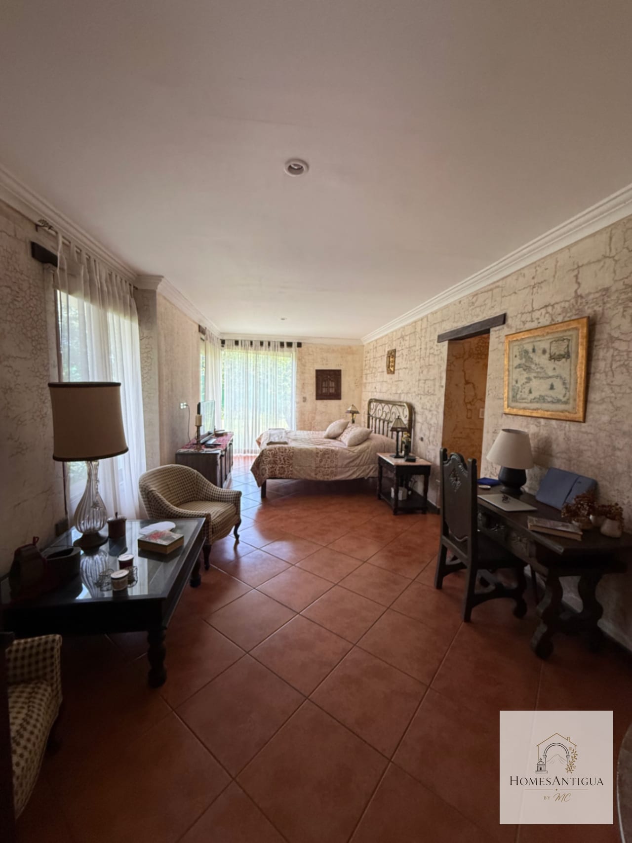 🏡 Casa en Renta – Condominio Jacarandas — Casa en Alquiler en Las Gravileas, Antigua, Sacatepéquez — foto 14 de 17