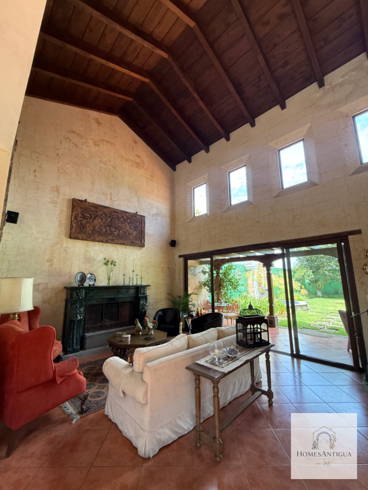 🏡 Casa en Renta – Condominio Jacarandas — Casa en Alquiler en Las Gravileas, Antigua, Sacatepéquez — foto 16 de 17