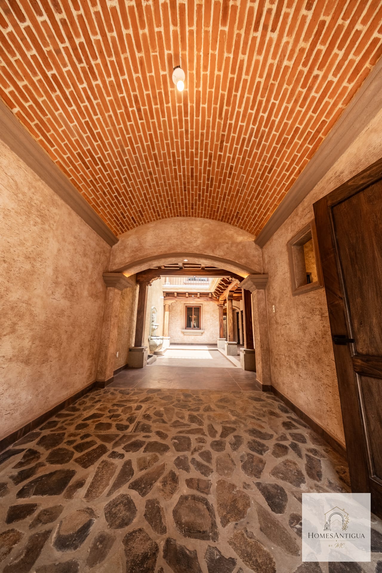 Venta casa En el área de El Calvario, Refugio del Ángel — Casa en Venta en El Calvario, Antigua, Sacatepéquez — foto 2 de 17