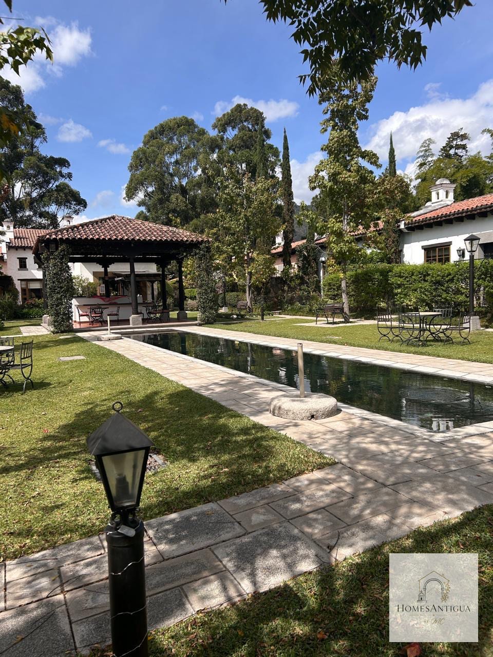 Renta Acogedor Loft en Renta | Condominio El Monasterio — Casa en Alquiler en El Monasterio, Antigua, Sacatepéquez — foto 1 de 14