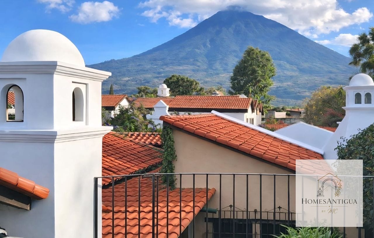Vendo hermosa casa en Antigua, area panorama — Casa en Venta en Antigua, Sacatepéquez — foto 2 de 9