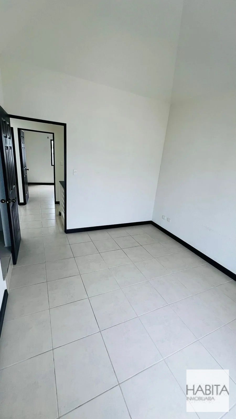 En Venta Casa en La Foret de Arrazola, km.24.5 carretera a Lo de Dieguez, Fraijanes - 8