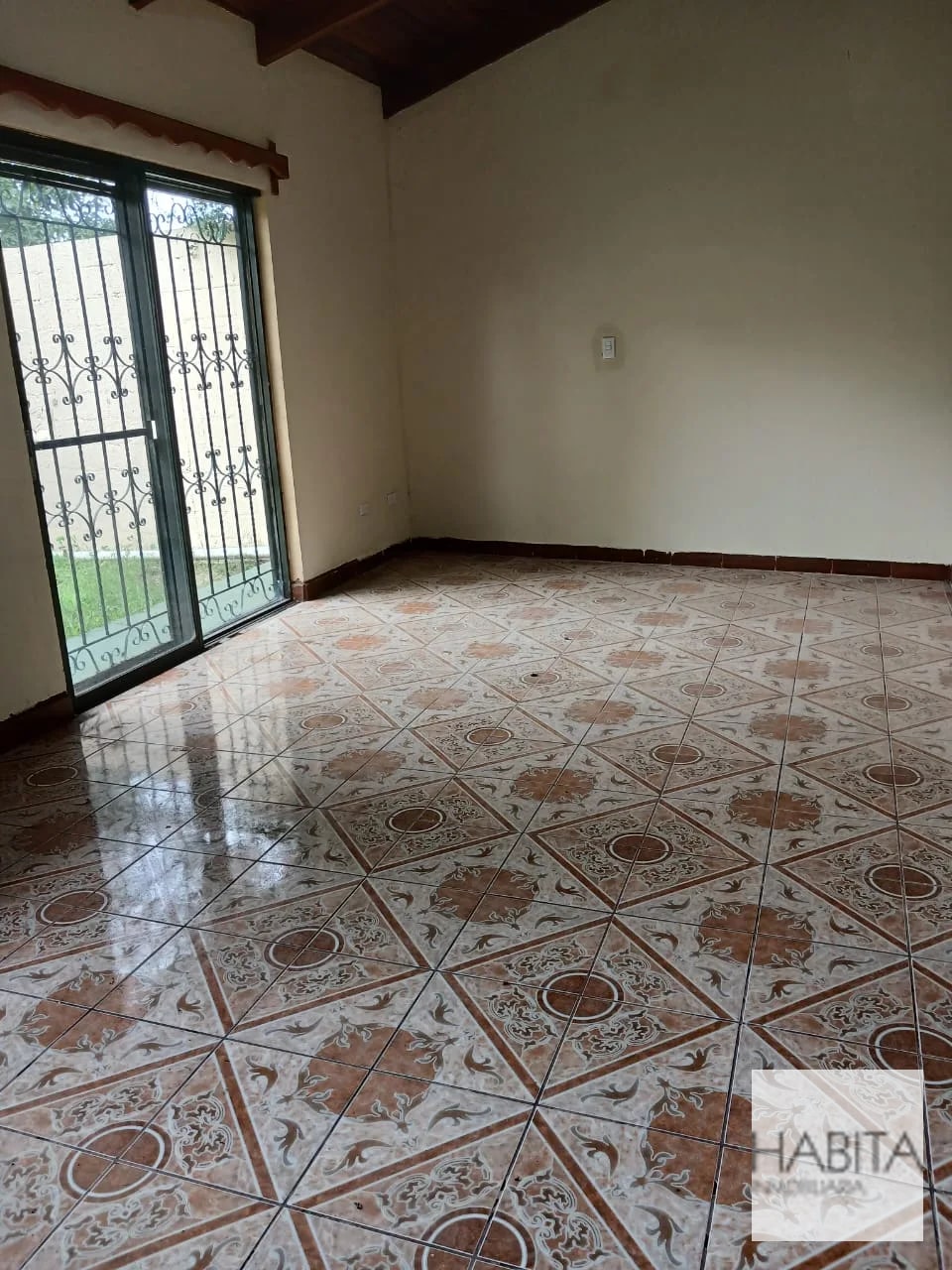 Casa amplia en Fraijanes para Negocio, Oficinas, Clínicas — Casa en Alquiler en Fraijanes, Carretera a El Salvador, Guatemala, Ciudad — foto 10 de 10