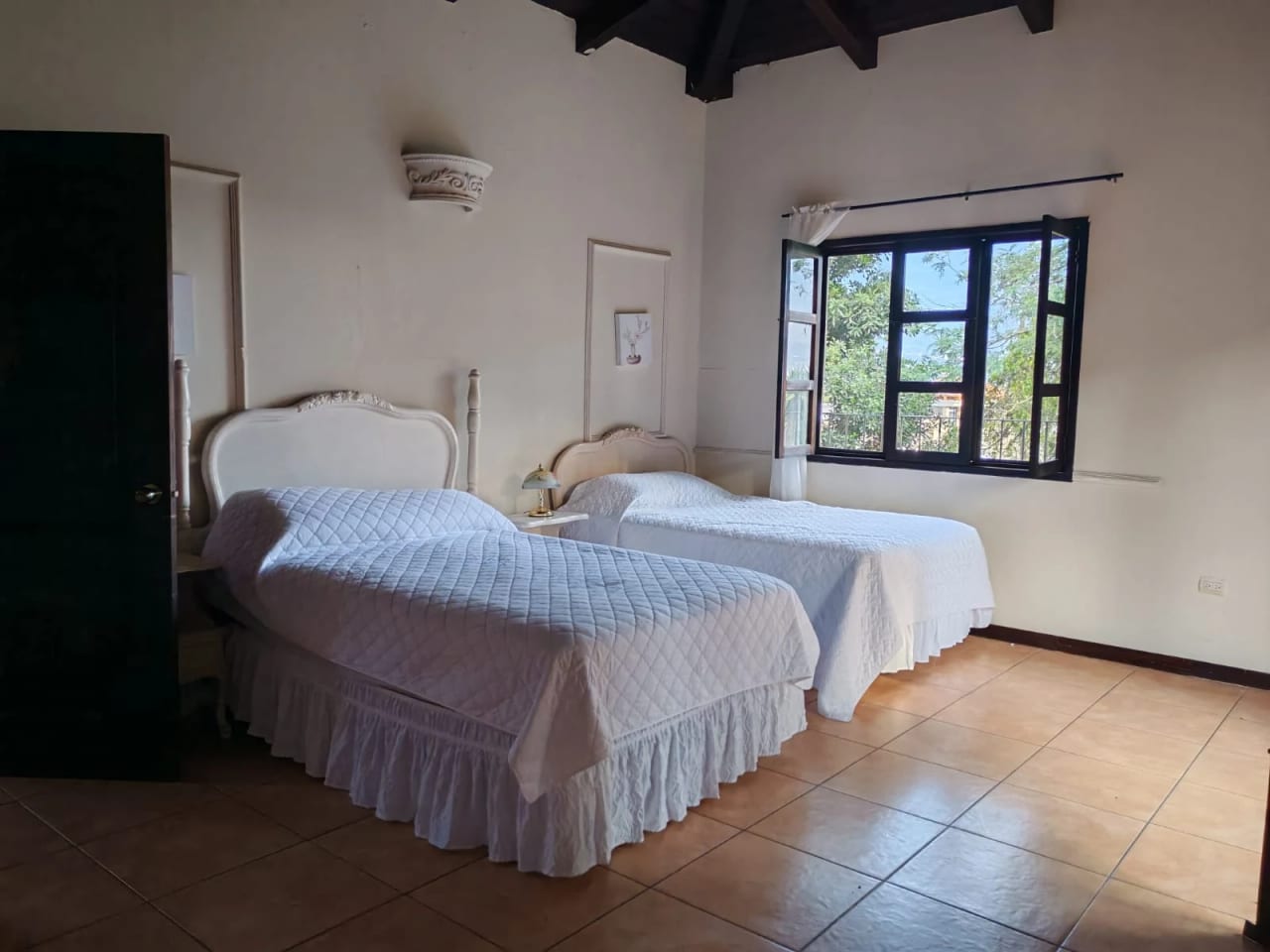 Hermosa Casa en Venta en Antigua Guatemala — Casa en Venta en Antigua, Sacatepéquez — foto 4 de 8