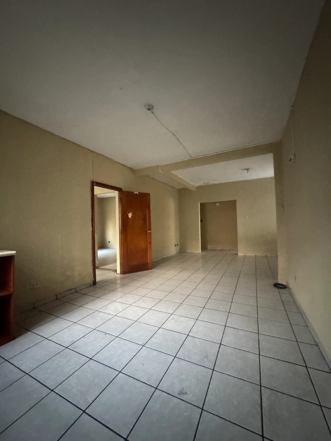 Casa en Renta para Uso Comercial en Zona 9 — Casa en Venta en Zona 9, Guatemala, Ciudad — foto 7 de 9