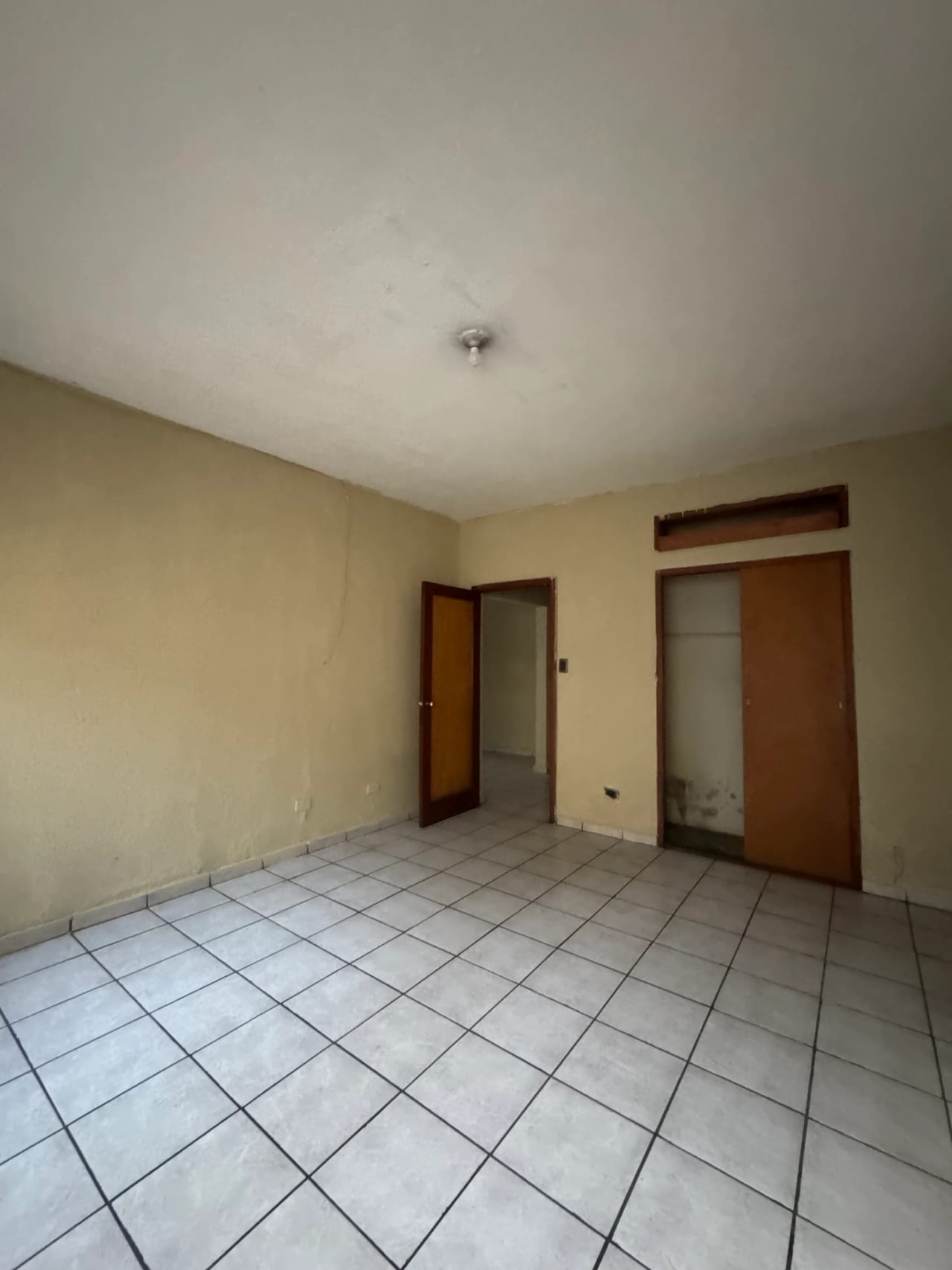 Casa en Renta para Uso Comercial en Zona 9 — Casa en Venta en Zona 9, Guatemala, Ciudad — foto 8 de 9