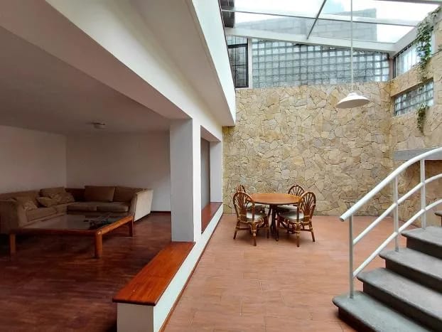 Amplia Casa en Renta en Zona 4 — Casa en Alquiler en Zona 4, Guatemala, Ciudad — foto 5 de 15