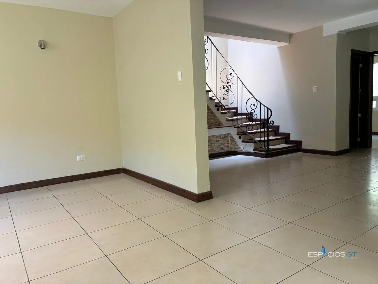 Casa en Condominio La Foresta, CAES Km. 20.5 entrada a Fraijanes — Casa en Alquiler en La Foresta, Carretera a El Salvador, Guatemala, Ciudad — foto 9 de 9
