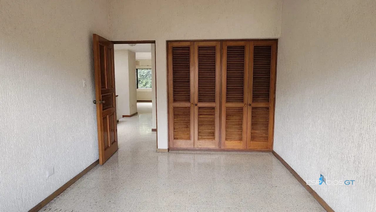 🌿 Casa en Venta o Alquiler en Entreverdes | Km. 22 Carr. Fraijanes — Casa en Venta en Entreverdes, Carretera a El Salvador, Guatemala, Ciudad — foto 5 de 9