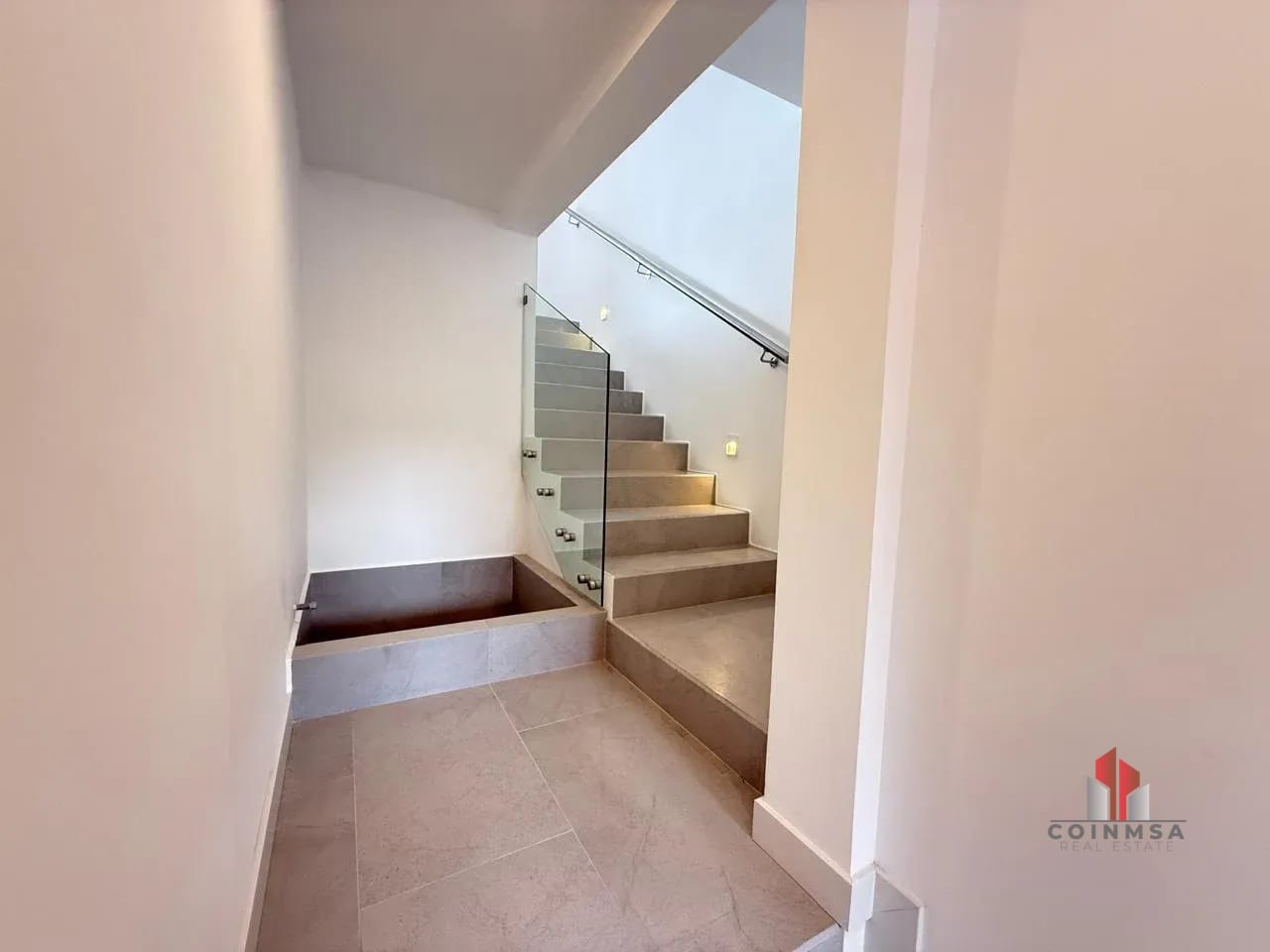 Casa en Renta zona 13 / Iridia Homes — Casa en Alquiler en Zona 13, Guatemala, Ciudad — foto 2 de 16