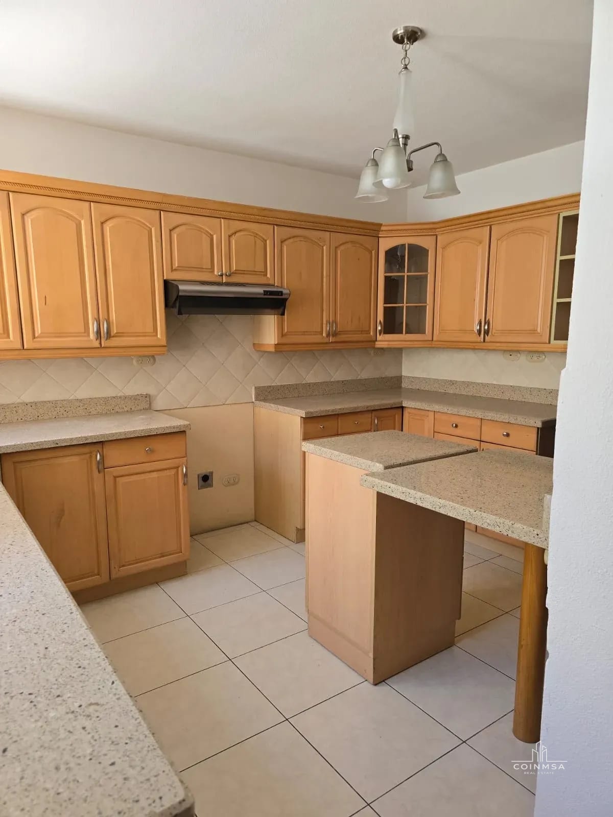 Casa en renta en zona 14 / La Moncloa — Casa en Alquiler en Zona 14, Guatemala, Ciudad — foto 4 de 15