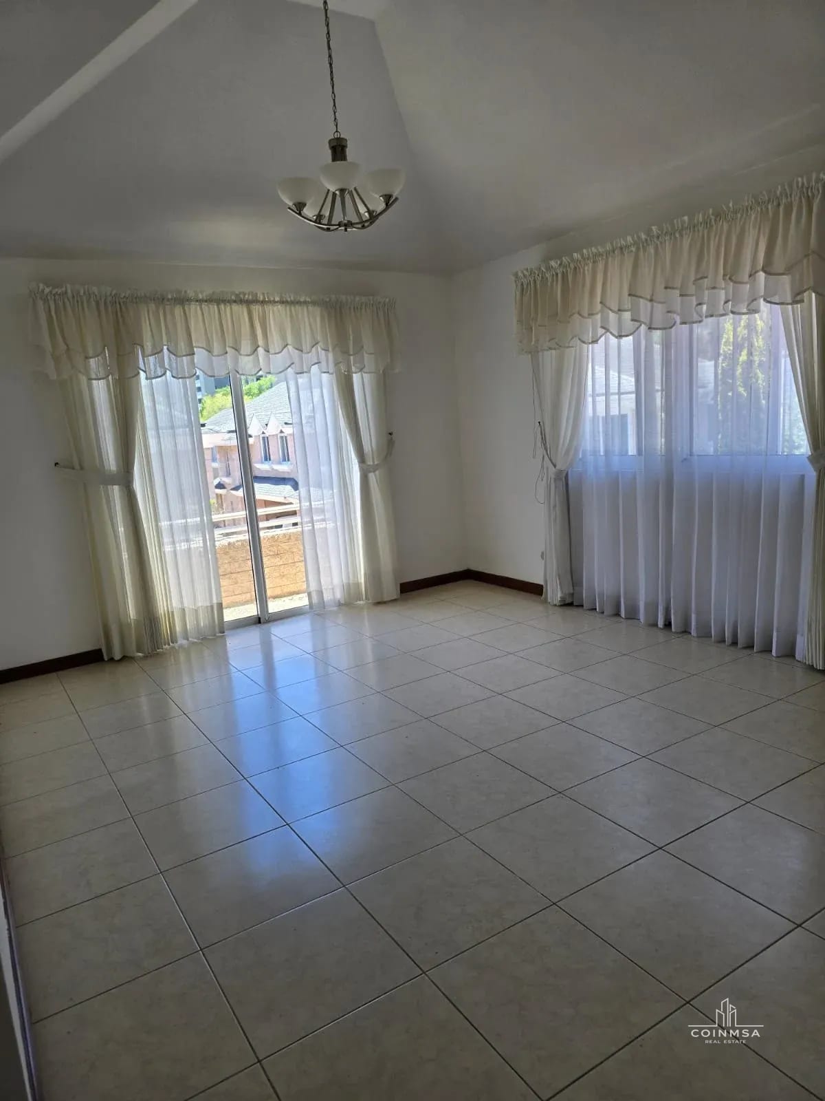 Casa en renta en zona 14 / La Moncloa — Casa en Alquiler en Zona 14, Guatemala, Ciudad — foto 10 de 15