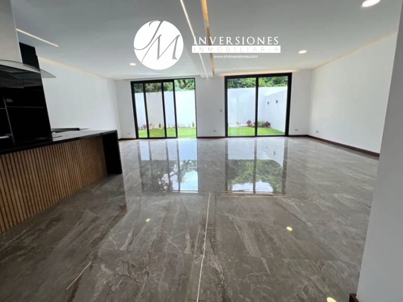 Casa En Venta Con 5 Dormitorios En Santa Elena Barillas — Casa en Venta en Villa Canales, Guatemala, Ciudad — foto 5 de 11