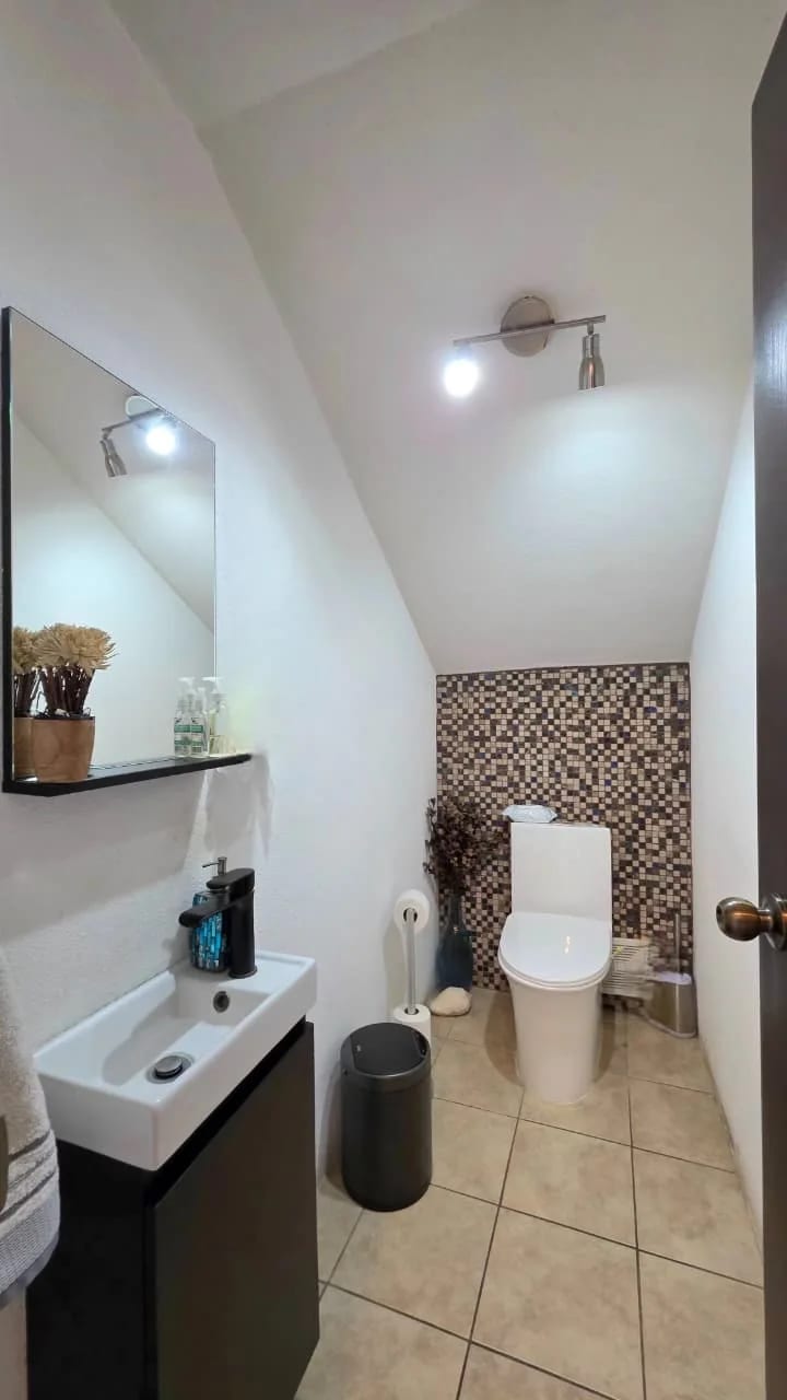 Casa con jardín grande en venta en Carretera a El Salvador La Fontana — Casa en Venta en La Fontana II, Carretera a El Salvador, Guatemala, Ciudad — foto 6 de 17