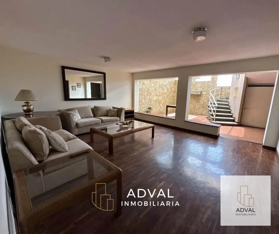 Casa en renta para viviendo u oficinas excelente punto Z.4 — Casa en Alquiler en Zona 4, Guatemala, Ciudad — foto 1 de 12