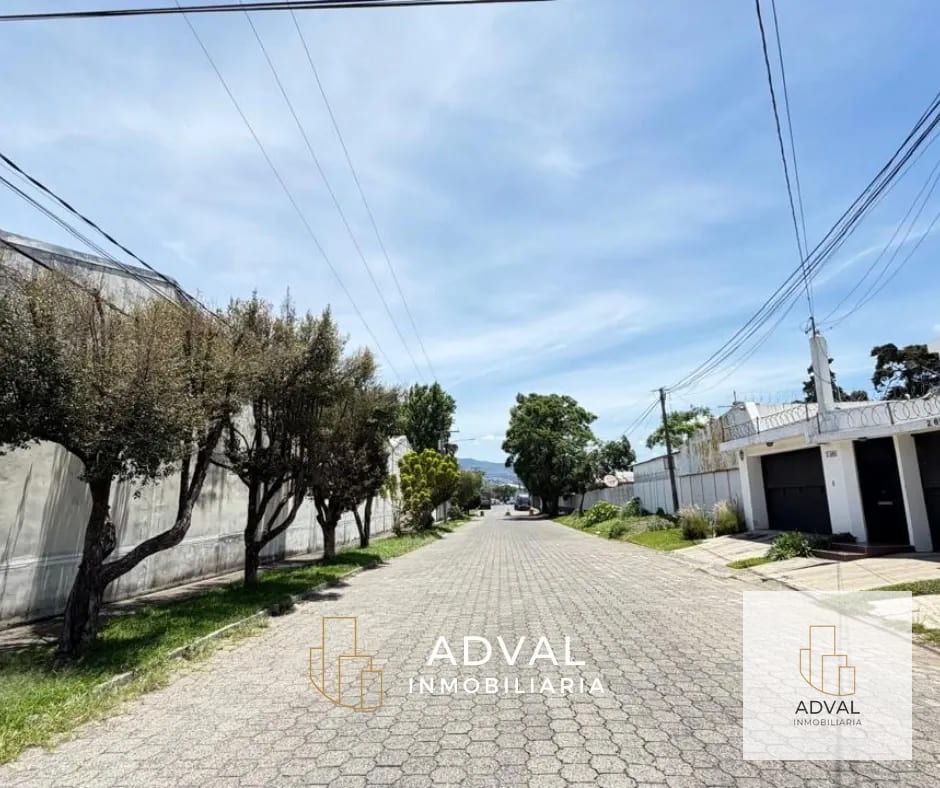 Casa en venta Aguilar Batres Z.12 por colegio Monte Maria — Casa en Venta en Zona 12, Guatemala, Ciudad — foto 4 de 10