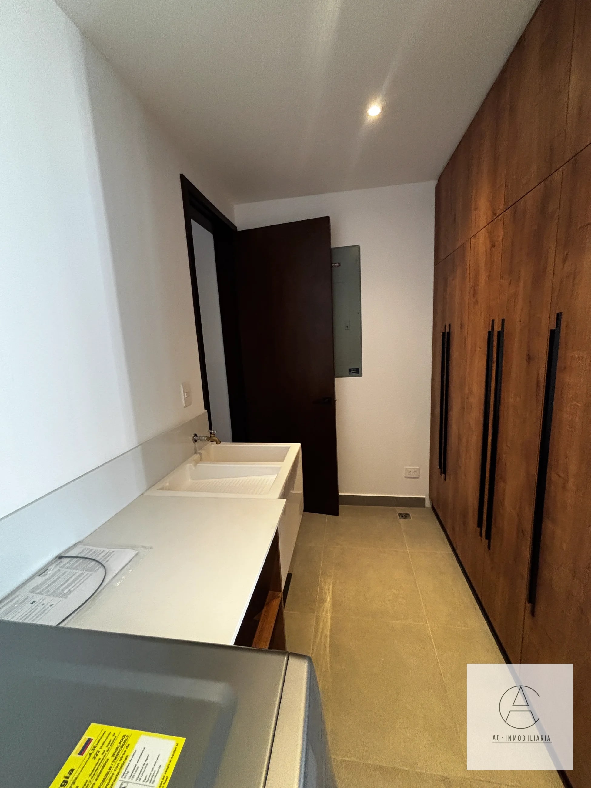 Casa en Renta, Molié zona 10 — Casa en Alquiler en Zona 10, Guatemala, Ciudad — foto 7 de 13